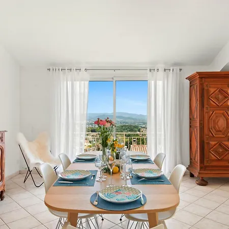 펜션 Sea View Between And Saint-tropez *