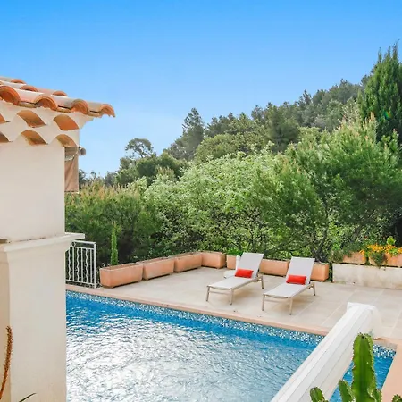 Sea View Between And Saint-tropez Будинок відпочинку Єр