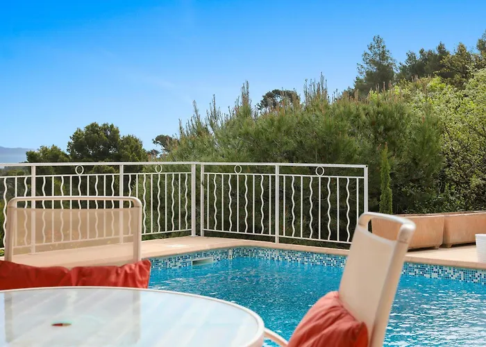 Sea View Between And Saint-tropez Feriehus