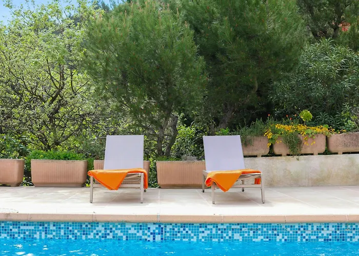 Sea View Between And Saint-tropez *